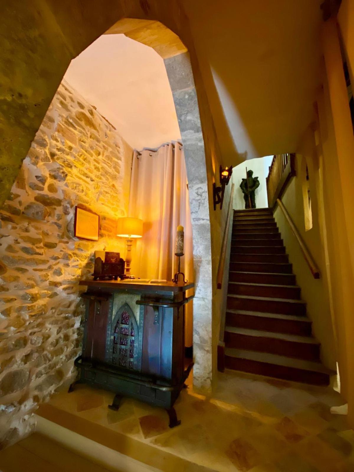 La Maison Des Templiers ~ Ostal Medieval ~ Logis Enchantes 卡尔卡松 外观 照片